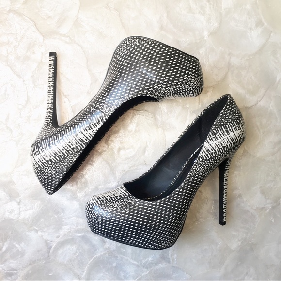 Steve Madden Shoes - 🔥NWT🔥 Steve Madden Heels
